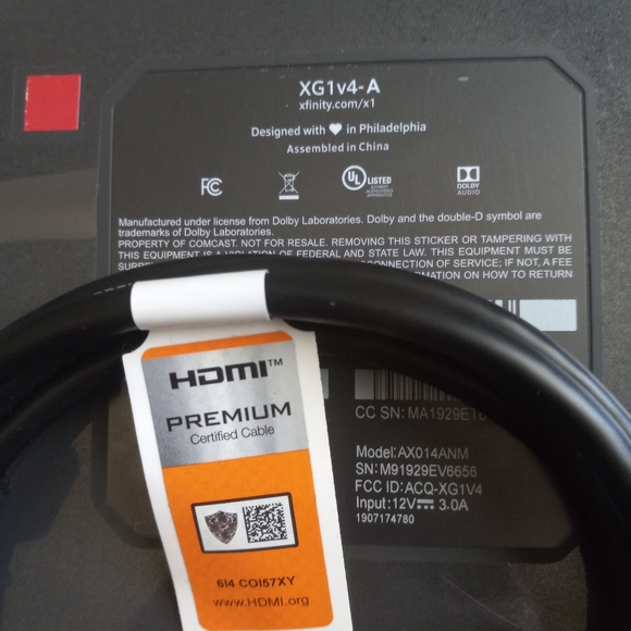 Comcast Equipment Newest Model HD/DVR Box & Wi-Fi/Home Phone xFi Box Plus Cords - Picture 7 of 14